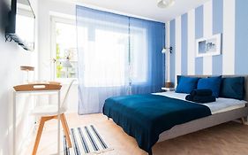 Przyleśny apartament przy dworcu z miejscem postojowym
